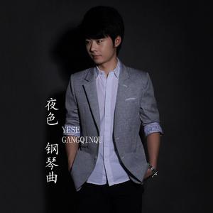 美女脱掉内裤让男人插射视频
